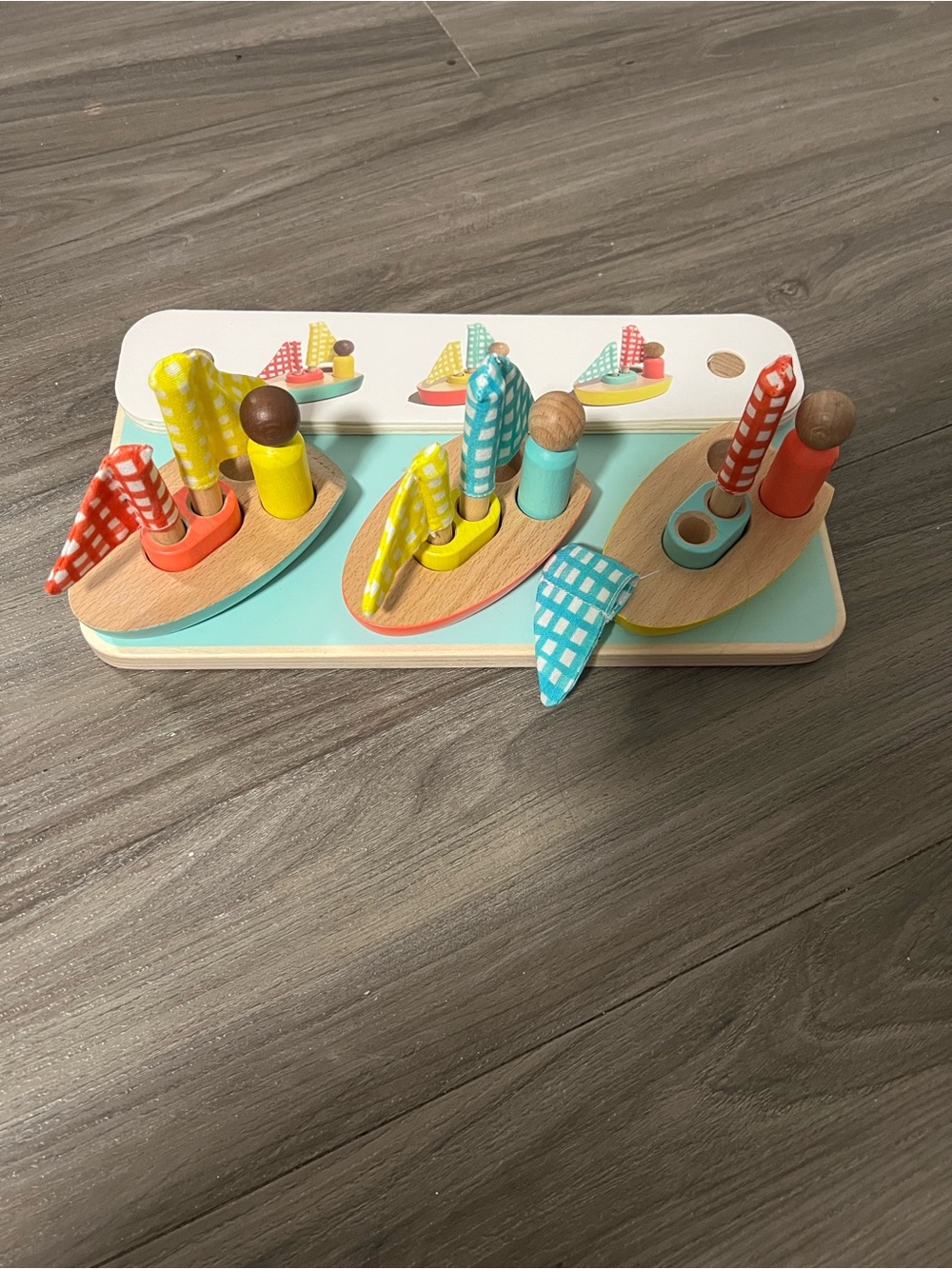 Lovevery Pattern Match Boat & Card Set
